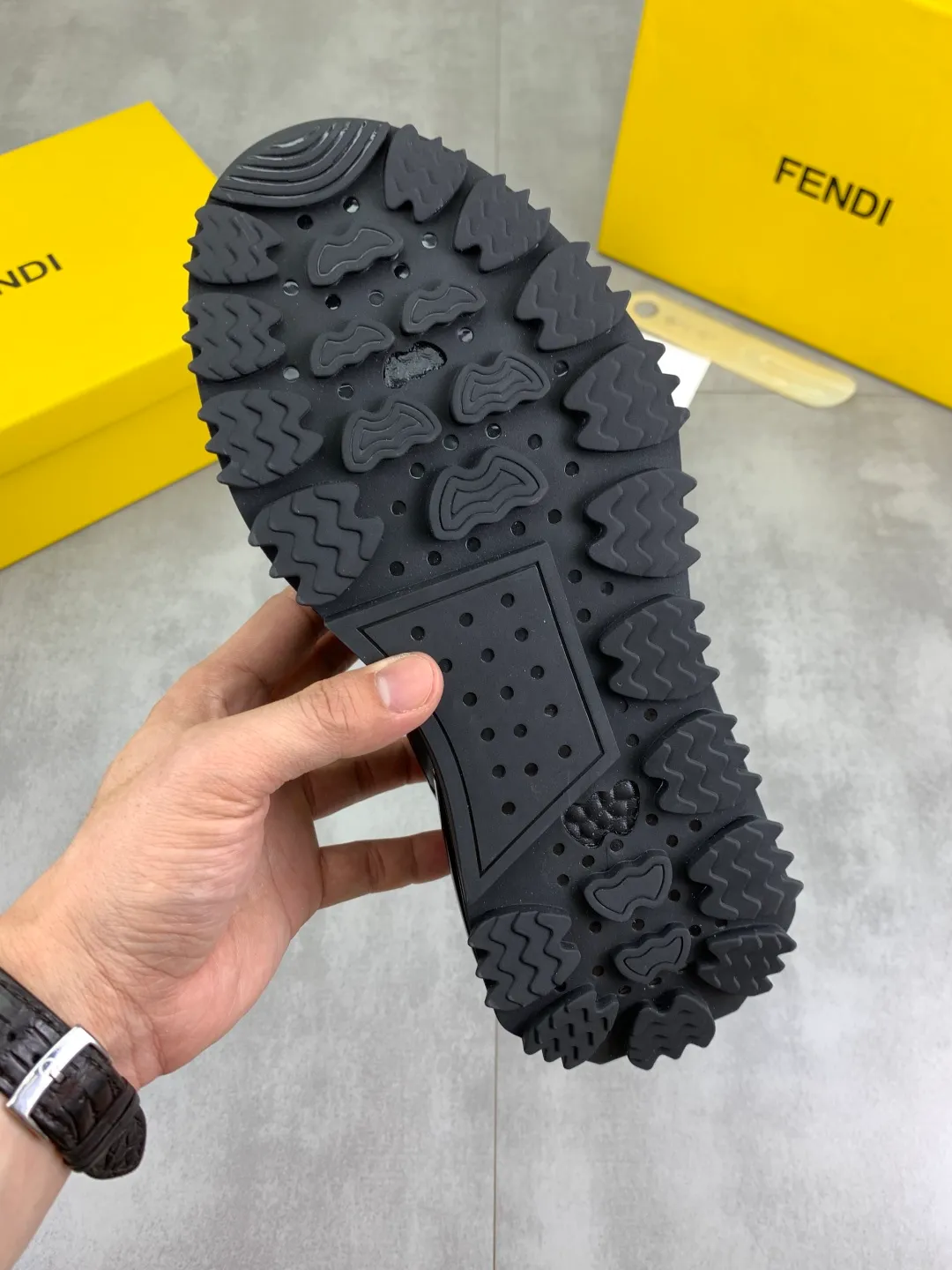 ​Men's shoes 💰P460 💰[New style] little monster 🆘 New FENDI (Fendi) new style 🕶️🕶️Simple routing effect, showing an elegant and cool driving shoe 🎬Using imported calfskin + first-layer pigskin lining🐂Excellent material🎬Detailed workmanship 🤗Comfortable foot feel➰➰. ​Pair it with any outfit to show your taste and temperament, low-key luxury ♻️Design ​simple and elegant ​noble and fashionable 🍃​Very loved and favored by trendy men 💓❤️size: 38-44 2️⃣colors available